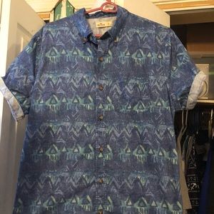 Hollister short sleeve button up